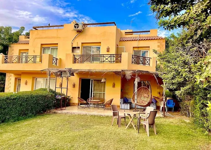 5-brs Steps From Cozy Vibes Villa Ain Sukhna