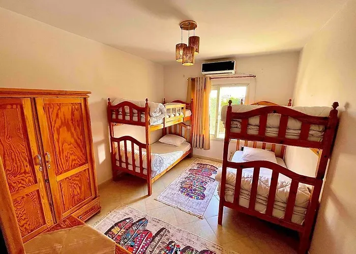 Villa 5-brs Steps From Cozy Vibes