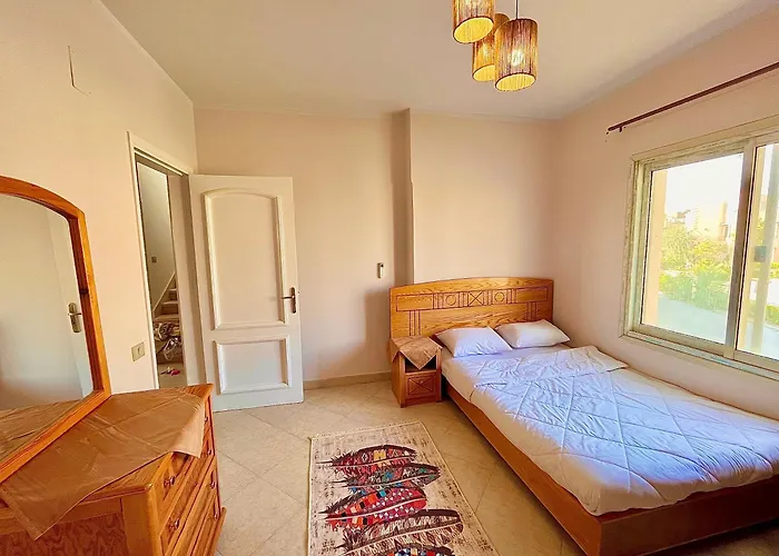 5-brs Steps From Cozy Vibes Villa
